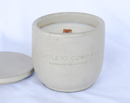 Winter Citrus Wreath Concrete Candle