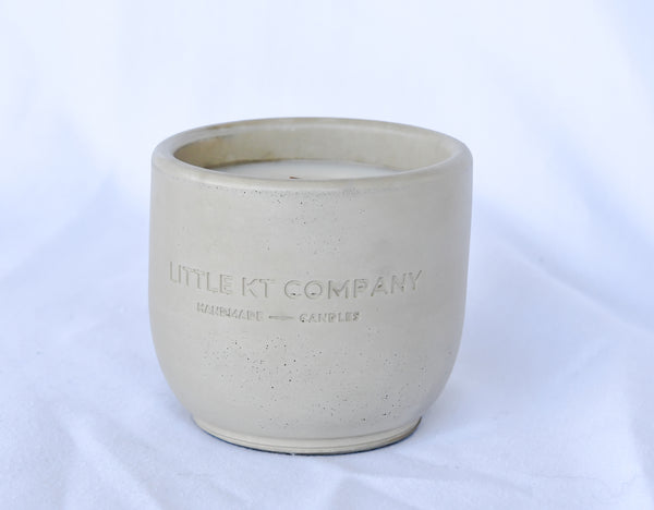 Winter Citrus Wreath Concrete Candle