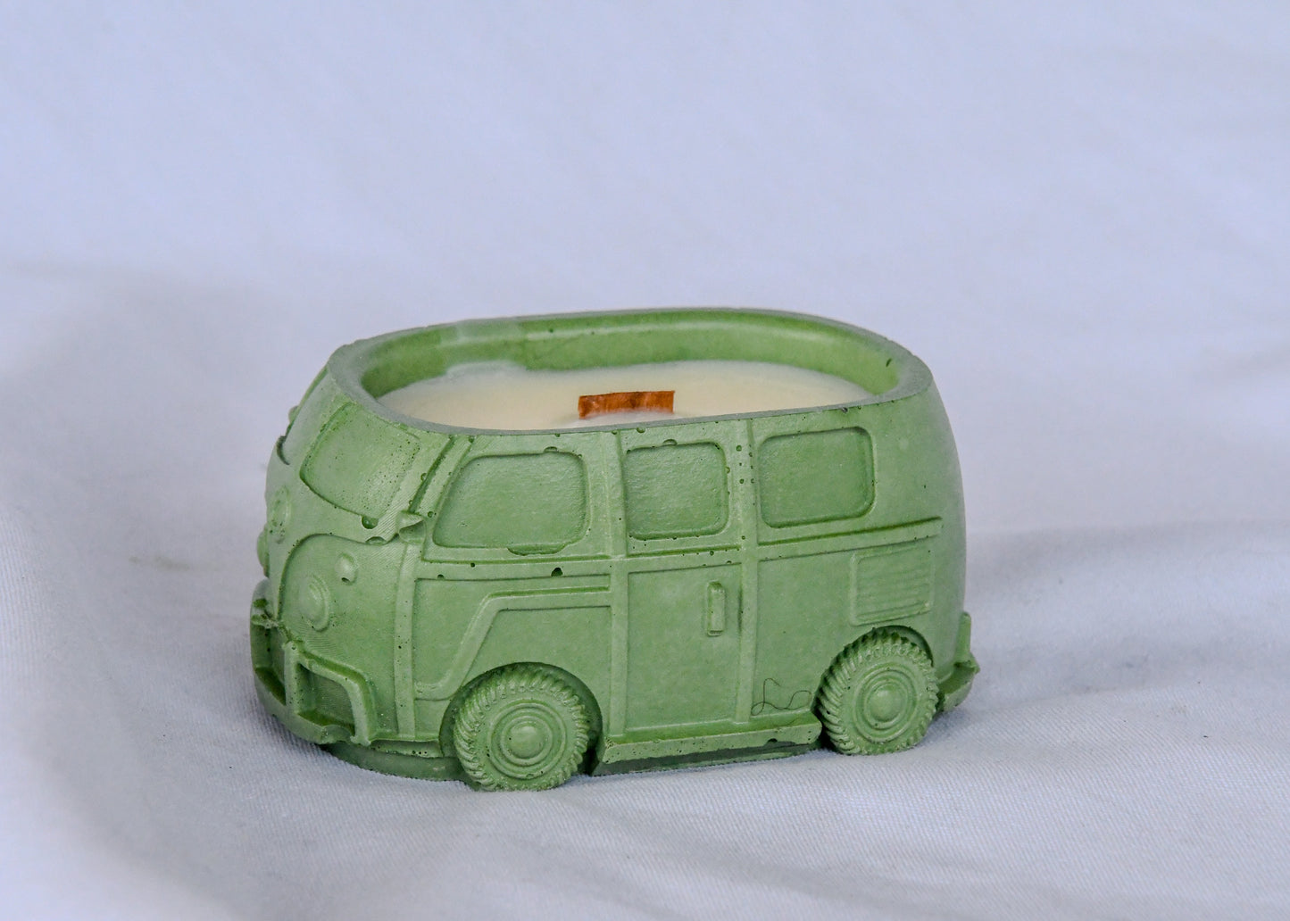 Retro Van Candle | Wood Wick