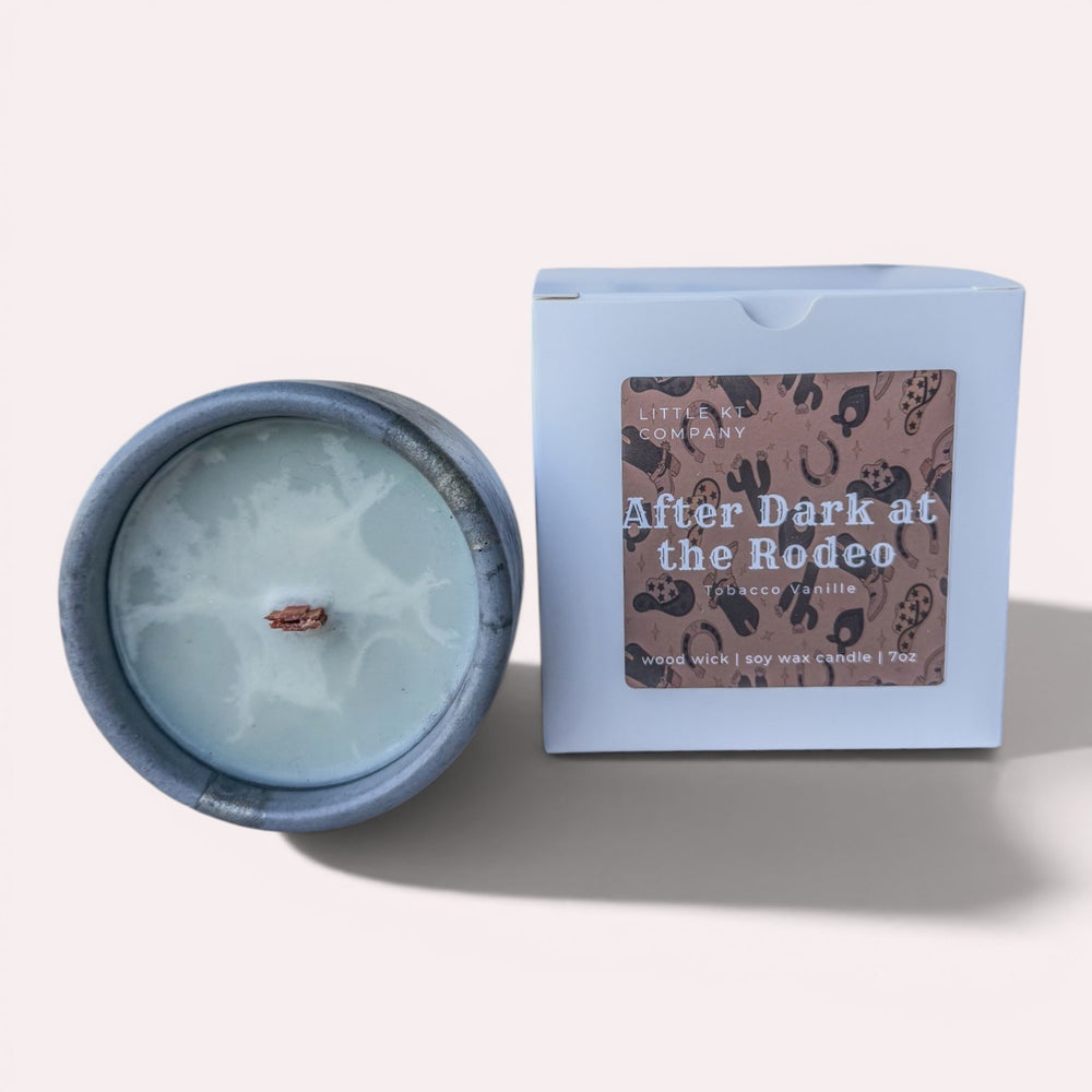 After Dark at the Rodeo Tobacco Vanille Woodwick Candle